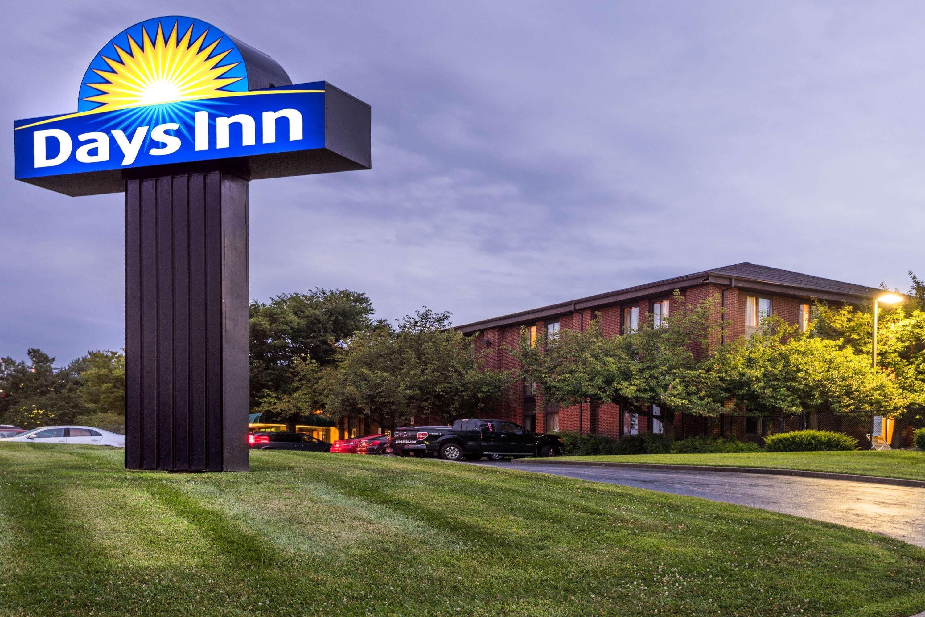 Days Inn by Wyndham Westminster Exterior foto